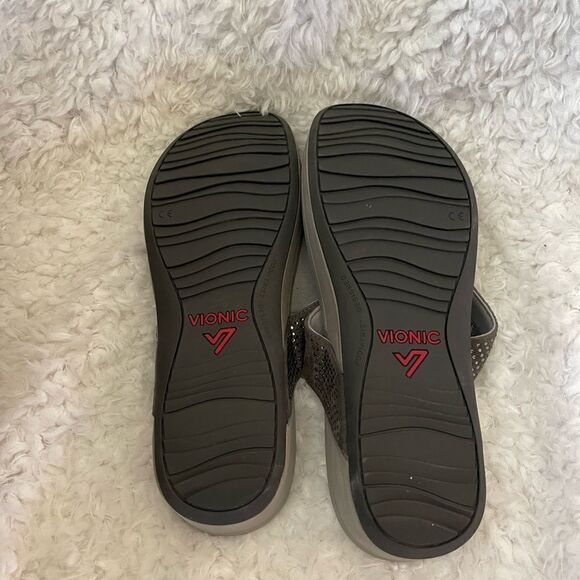 Vionic Naples gray suede wedge thong sandals with rhinestones accents SZ… - Picture 3 of 7
